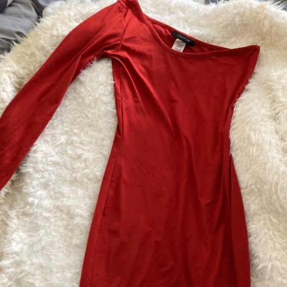 Orange/Red One sleeved Bodycon dress🥰❣️ - Picture 2 of 5